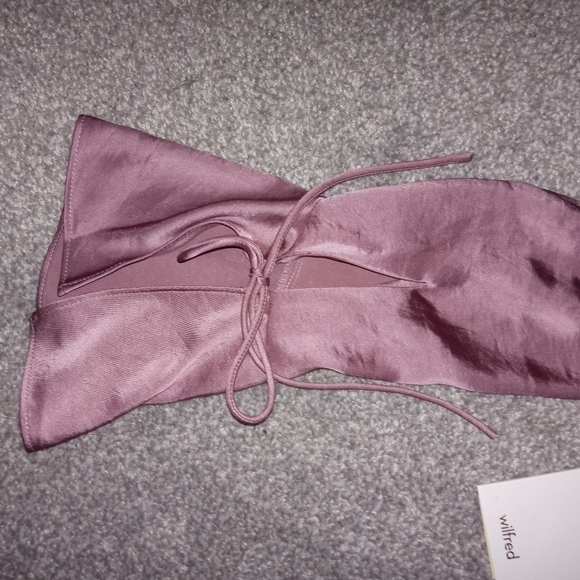 Spartina Satin BlouseSatin V-neck ruffle blouse - Picture 10 of 10